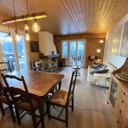 A La Montagne * Champéry