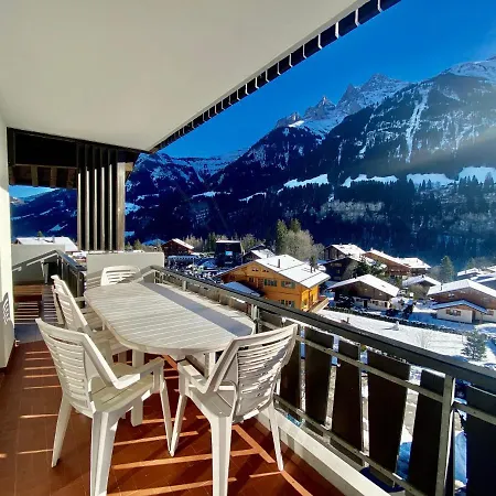 A La Montagne Champery